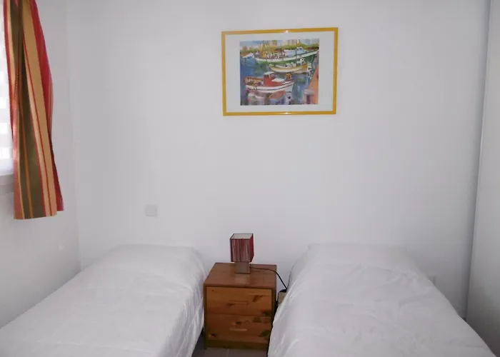 Narbonne-Plage: Superbe T3 60M², 6 Pers, Balcon, Parking, Proche Mer & Commerces - Fr-1-795-7 Apartment *