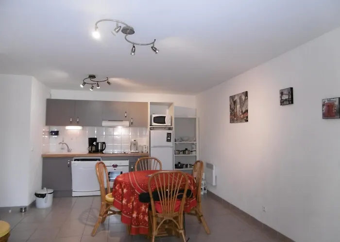 Narbonne-Plage: Superbe T3 60M², 6 Pers, Balcon, Parking, Proche Mer & Commerces - Fr-1-795-7 Apartment *