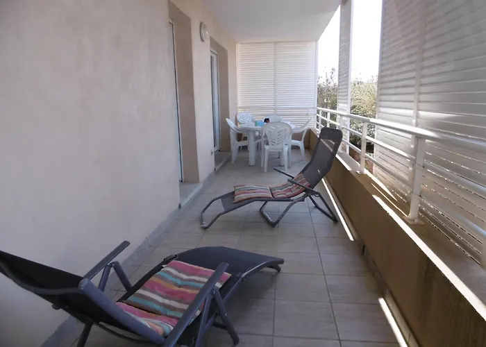 Apartment Narbonne-Plage: Superbe T3 60M², 6 Pers, Balcon, Parking, Proche Mer & Commerces - Fr-1-795-7