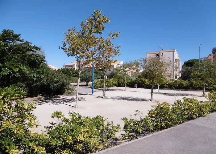 Apartment Narbonne-Plage: Superbe T3 60M², 6 Pers, Balcon, Parking, Proche Mer & Commerces - Fr-1-795-7