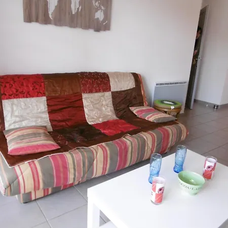 Apartment Narbonne-plage: Superbe T3 60m², 6 Pers, Balcon, Parking, Proche & Commerces - Fr-1-795-7