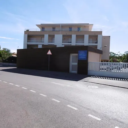 Apartment Narbonne-plage: Superbe T3 60m², 6 Pers, Balcon, Parking, Proche & Commerces - Fr-1-795-7 Narbonne